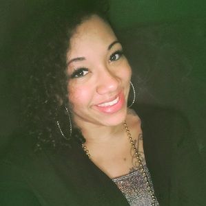 Meet your Posher, Lashae